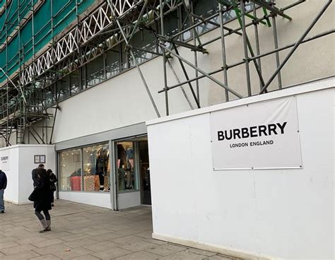 burberry london boozy|Burberry factory shop London online.